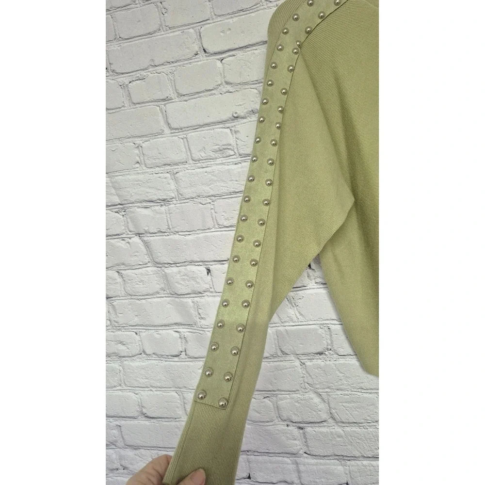 Sioni Milano Studded Shoulder‎ Sweater – Size Medium